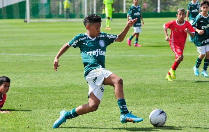 Sub-11 e Sub-13 do Alviverde vencem União Mogi na rodada final da