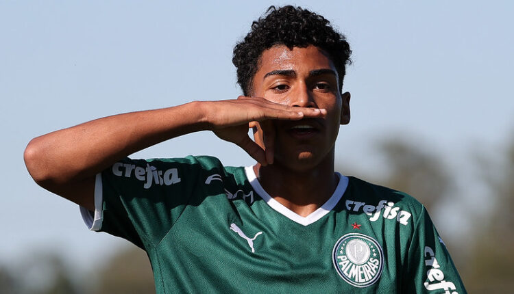 Palmeiras x Athletico-PR indignado